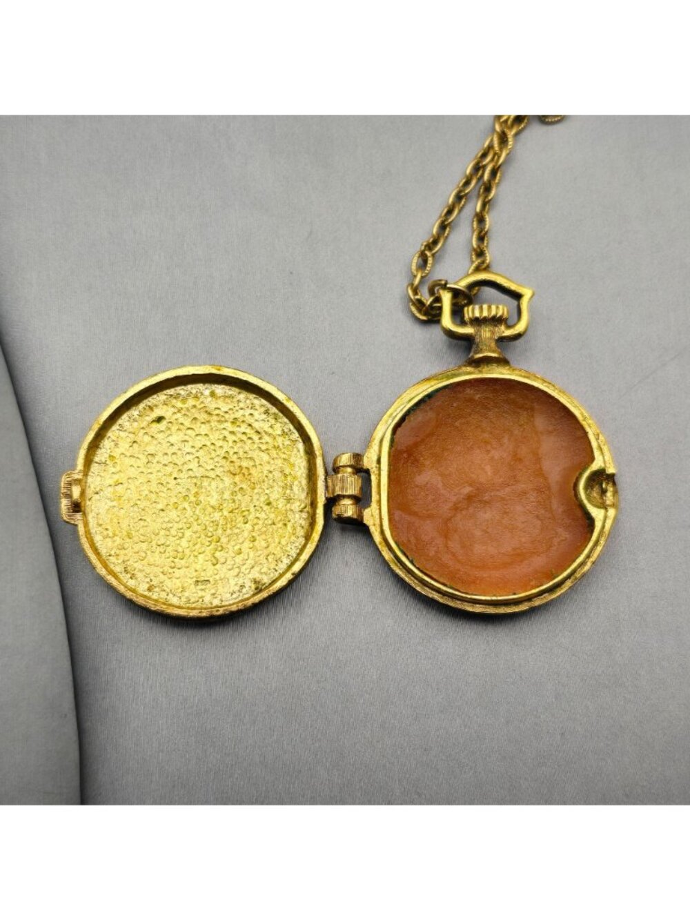 Vintage Mary Chess Perfume Locket Necklace 23" Gold Tone Amber Rhinestone 60s - Picture 3 of 12